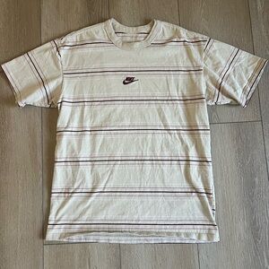 Nike Men's Beige and Maroon Striped Tee